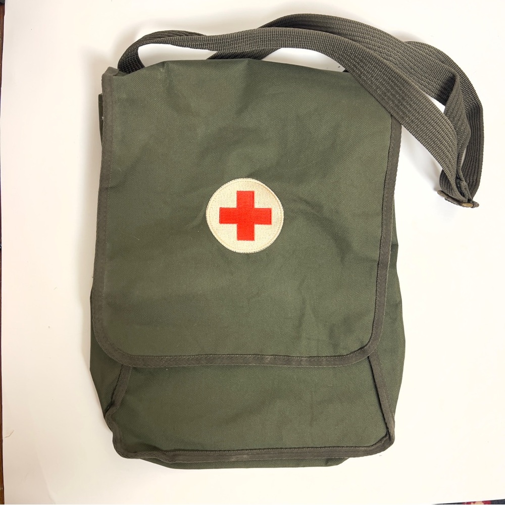 Vintage Army/ Military Medic Shoulder Bag